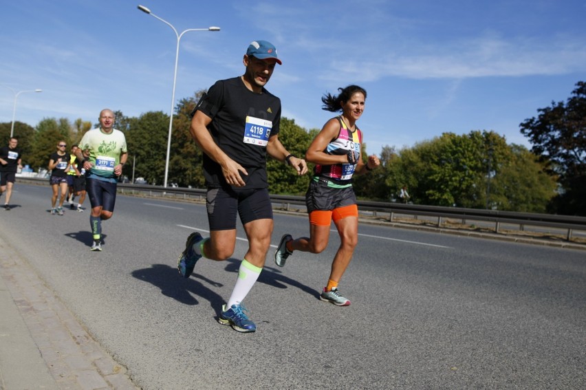 Uczestnicy Maratonu Warszawskiego 2018. Więcej zdjęć...