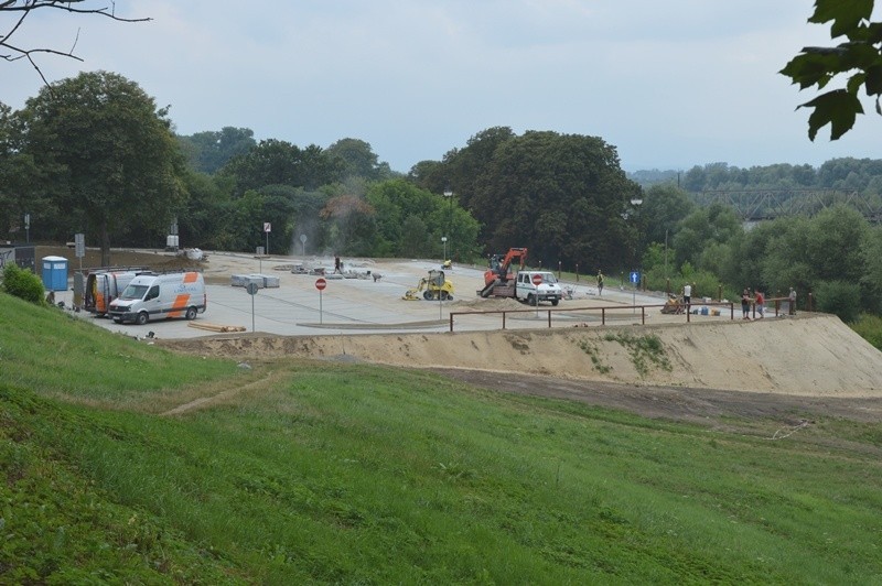 Nowy Sącz. Opóźnienie w budowie parkingu „pod Panoramą”. Jest nowy termin zakończenia robót [ZDJĘCIA]