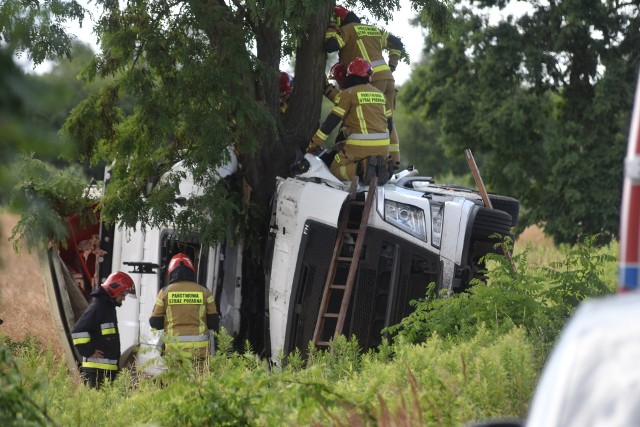 Tragedia na drodze. Śmiertelny wypadek pod Oleśnicą