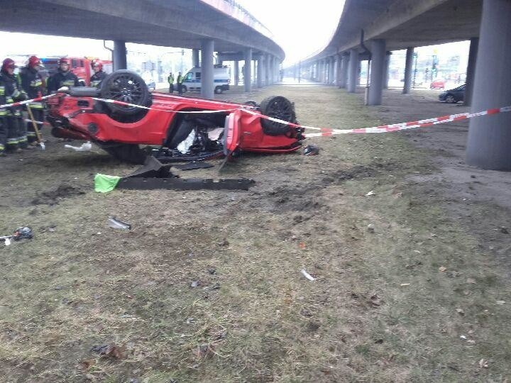 Groźny wypadek na Jana Pawła II w Łodzi. Kierowca mustanga...