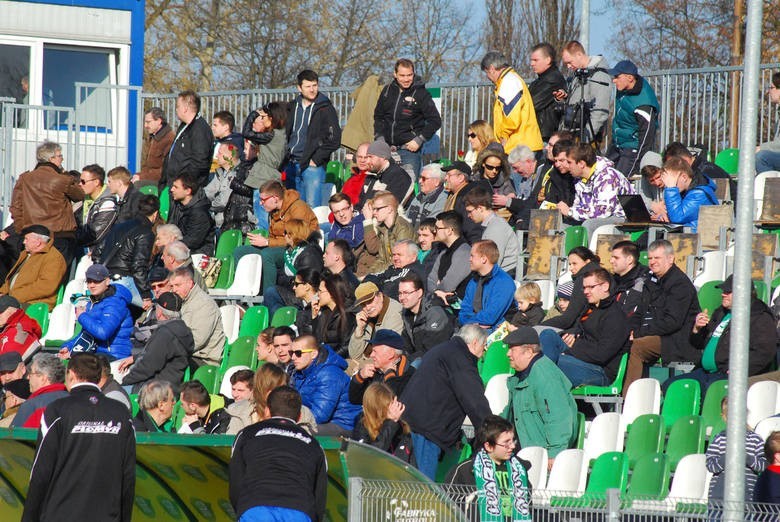 W Wielką Sobotę derby Poznania - mecz "w ogródku" przy...