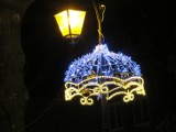 Ulica Zdrojowa w Ciechocinku ma nowe świąteczne oświetlenie