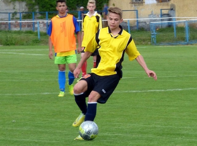 Rafał Stępień jest wychowankiem Sparty Kazimierza Wielka. Młody 18-letni pomocnik w ubiegłym sezonie wywalczył miejsce w pierwszym składzie, dobrą formę prezentował też podczas sparingów.