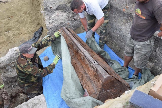 Odnalezione szczątki trafią do badań antropologicznych, a następnie zostaną umieszczone w kryptach chełmskiej Bazyliki