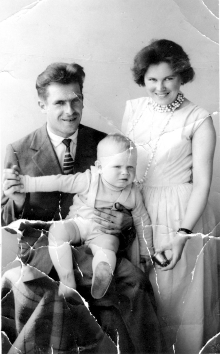 Zofia i Jan Tokarzewscy z Darkiem. Zamość,  1961 rok