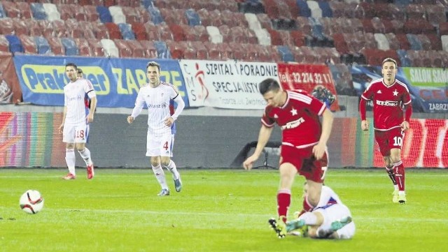 Maciej Jankowski zmarnował na początku meczu świetną okazję i to później na Wiśle się zemściło