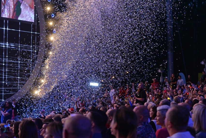 TOP OF THE TOP SOPOT FESTIVAL 2018. Publiczność drugiego dnia festiwalu w Operze Leśnej [zdjęcia]