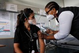 Światowa Organizacja Zdrowia: powstrzymajmy się ze "szczepieniami wzmacniającymi" 