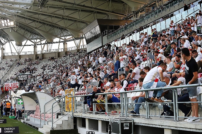 Widzew i ŁKS sprzedają karnety na nadchodzący sezon....