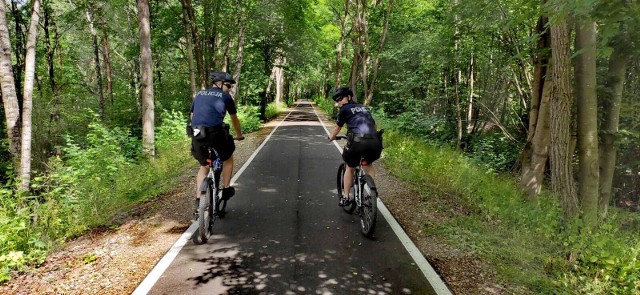 Bytowscy i miasteccy policjanci zapowiadają wzmożone kontrole na rowerach oraz wodne patrole na jeziorach.