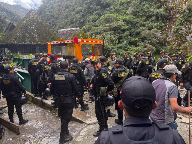 Gorące protesty pod słynnym Machu Picchu. Setki tysięcy osób zostały ewakuowane.
