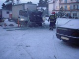 Groźny pożar samochodu dostawczego w Jarosławcu [zdjęcia] 