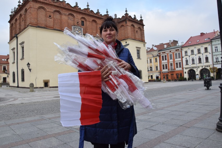 Tarnów rozdaje flagi na Święto Niepodległości