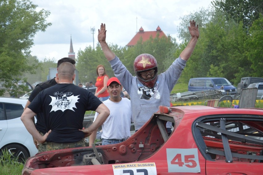 Wraki ścigały się w tumanach kurzu [FOTO]