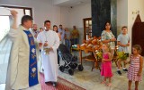 Tradycja święta Matki Bożej Zielnej wciąż żywa - wierni przynoszą bukiety do kościołów
