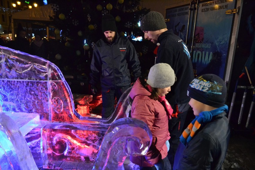 Rybnik: Świąteczny klimat na rynku i deptaku