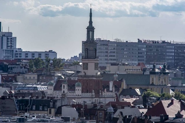 Mosty, Bałtyk, dworzec kolejowy, ratusz czy Stary Browar - zobacz, jak wyglądają te obiekty z najwyższych punktów widokowych w Poznaniu. Przejdź dalej --->