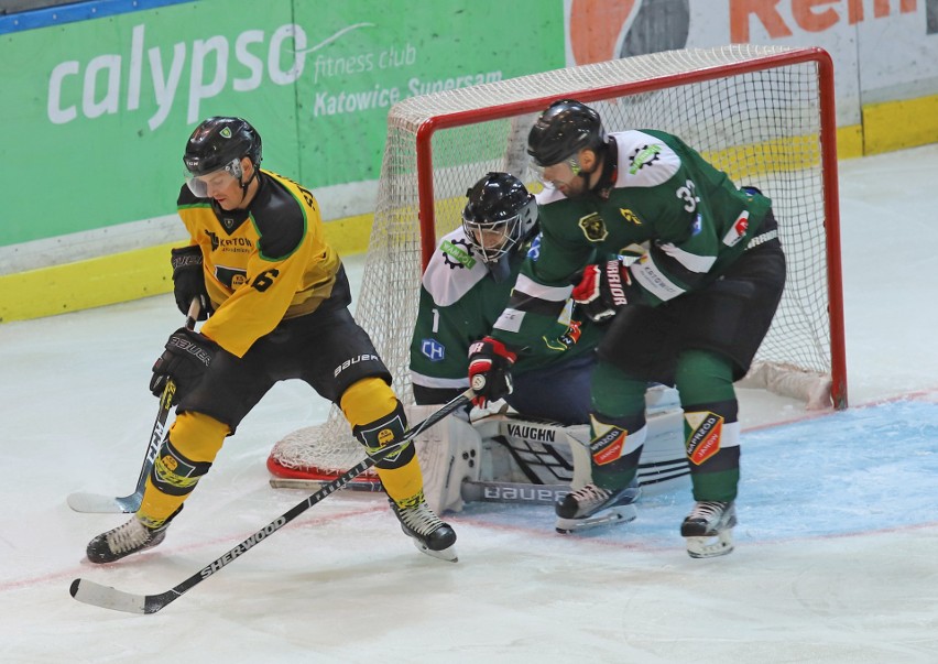 GKS Katowice pokonał Naprzód Janów 7:0