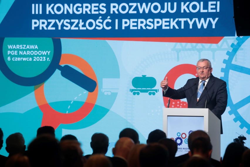 III Kongres Rozwoju Kolei oficjalnie rozpoczęty. Konsolidacja, rozwój i cyfryzacja polskiej kolei tematami wiodącymi 