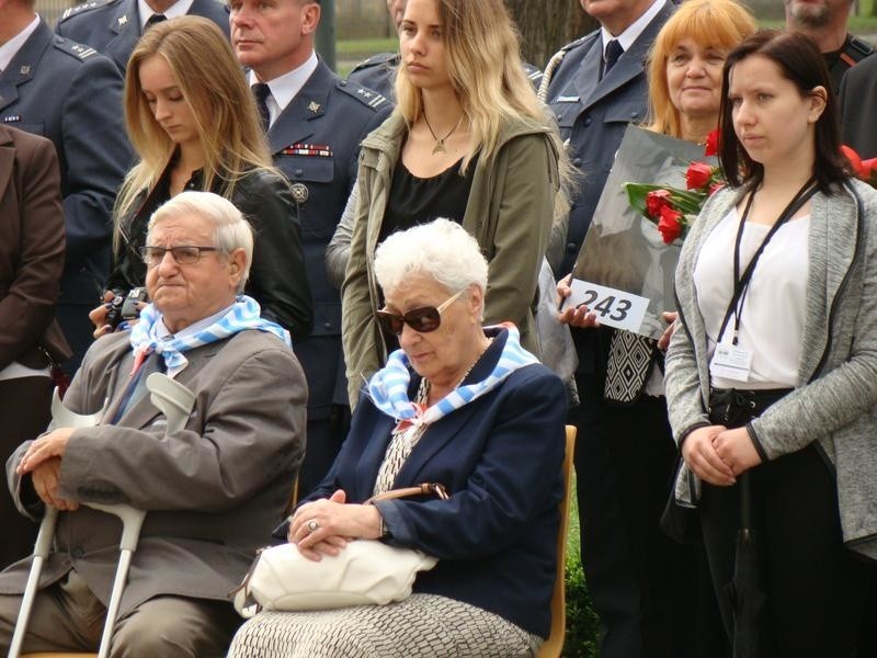 Oświęcim. 78. rocznica pierwszego transportu polskich więźniów do Auschwitz z udziałem przedstawicieli rządu [ZDJĘCIA]