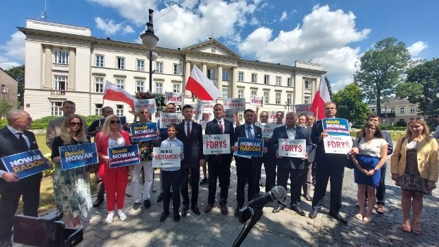 Konfederacja Wolność i Niepodległość we wtorek 18 lipca w Radomiu zaprezentowała liderów listy wyborczej do sejmu podczas jesiennych wyborów parlamentarnych.