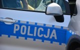 Policanci z Kielc szukają tego, kto wgniótł drzwi samochodu