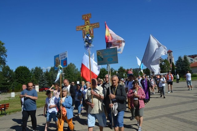 W niedzielę 7 sierpnia ze Skarżyska - Kamiennej na Jasną Górę wyruszyło około 170 pielgrzymów.