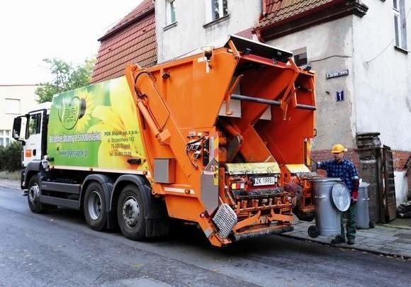 Ratusz liczy, że podatek śmieciowy za odpadki segregowane wzrośnie o 1 zł.