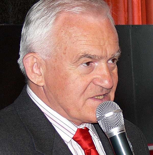Leszek Miller na spotkaniu w Tarnobrzegu.