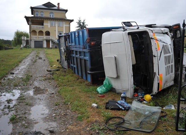 Kierujący śmieciarką 30-letni mieszkaniec pow. przemyskiego był trzeźwy.