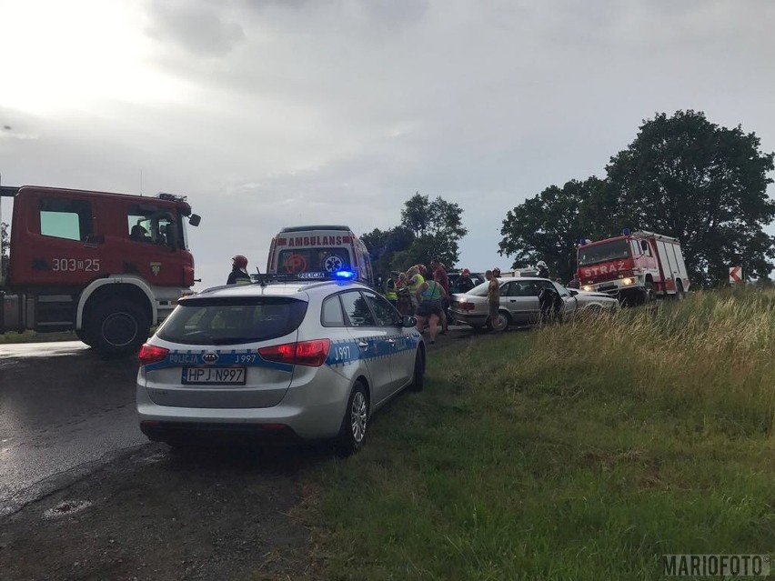 Zderzenie dwóch samochodów w Szydłowcu Śląskim.