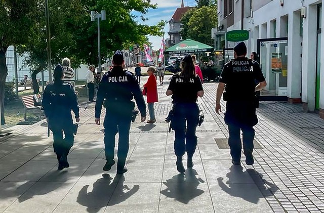 Policjantów z mieleńskiego wydziału zamiejscowego Oddziału Prewencji Policji w Szczecinie coraz częściej widać w centrum Koszalina. Ich zadaniem jest m.in. wspieranie jednostek policji w działaniach patrolowych oraz patrolowo-interwencyjnych.