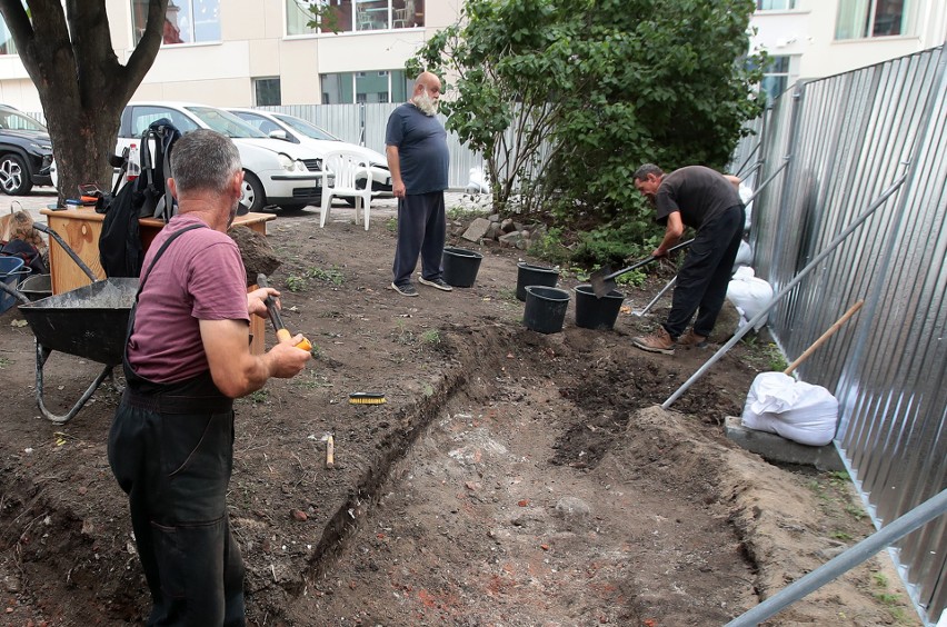 Praca archeologiczne na Rynku Nowym w Szczecinie