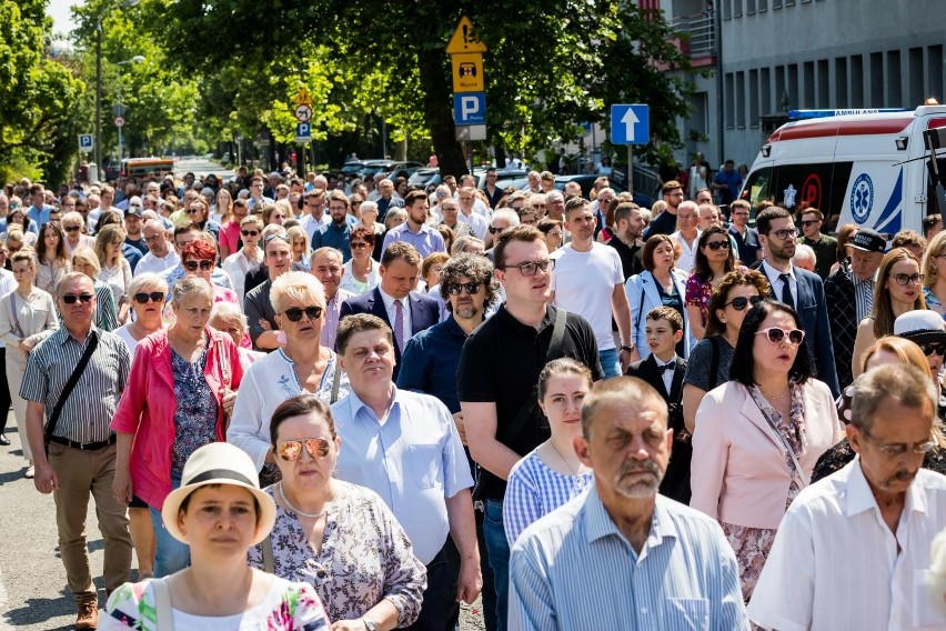 Procesja Bożego Ciała w bydgoskiej Bazylice przeszła...