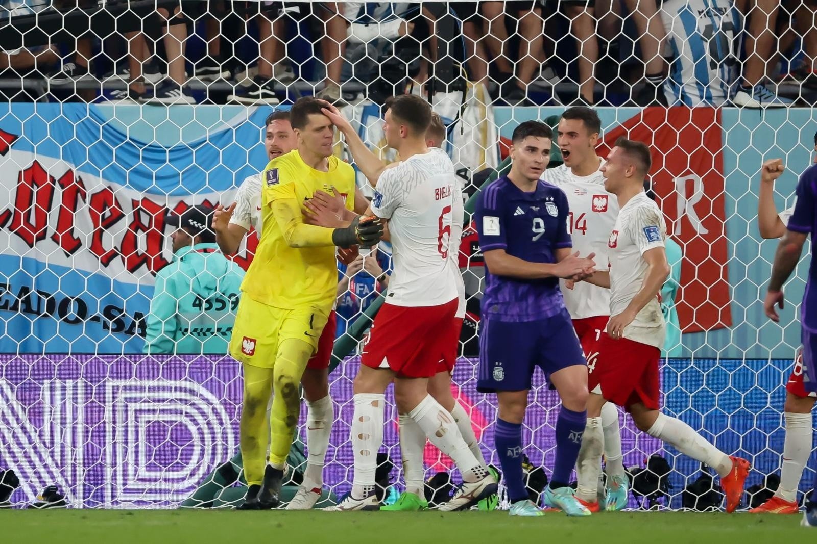 Después de 36 años, el equipo de Biao Zeroni avanzó desde la fase de grupos de la Copa del Mundo.  Medios globales sobre Szczucny tras el partido de Argentina: «Años como Superman»