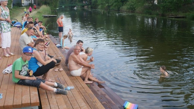 Sanepid bada tylko kąpielisko w Ostrowitem pod Czerskiem. Tylko je zgłoszono w powiecie jako kąpielisko. Rytel i Charzykowy - już nie.