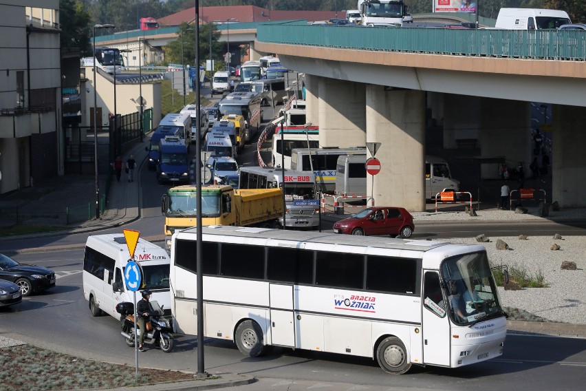 Szok! Uprawiali sex przy tunelu, w samym centrum Krakowa!