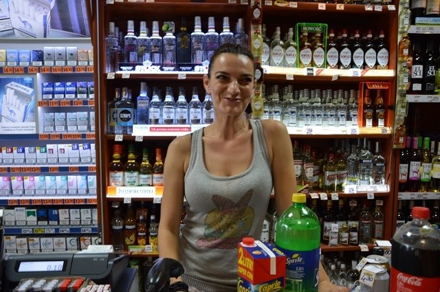 Anna Dondziło jest naszą kandydatką do tytułu Supersprzedawcy. Pracuje w sklepie osiedlowym od pół roku.