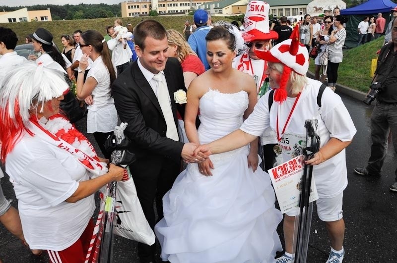 Ślub w lubuskiej Strefie Kibica odbył się 16 czerwca, o...