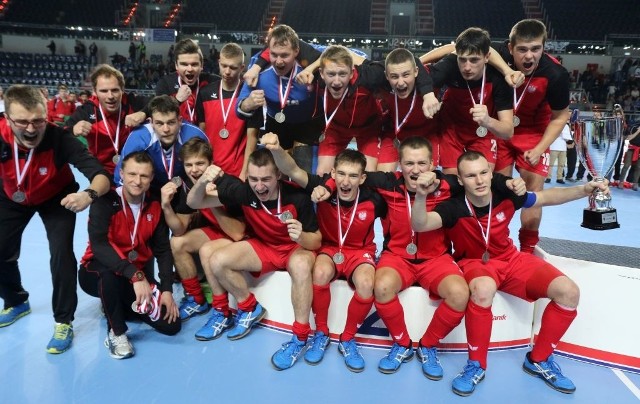 Polacy zdobyli srebro drugi raz z rzędu. Dwa lata temu także w finale przegrali z Austrią.