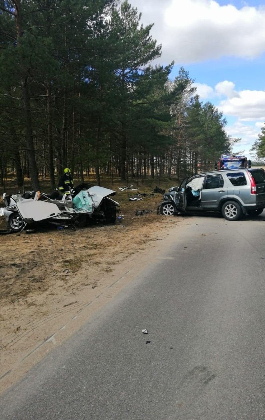 Śmiertelny wypadek koło Kościerzyny. Nie żyje 22-letni...