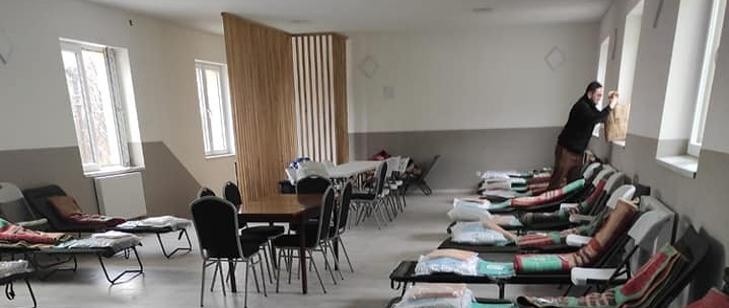 Wojewoda z wizytą w Seceminie i Moskorzewie. Strażnice gotowe na przyjęcie uchodźców z Ukrainy. Zobacz zdjęcia