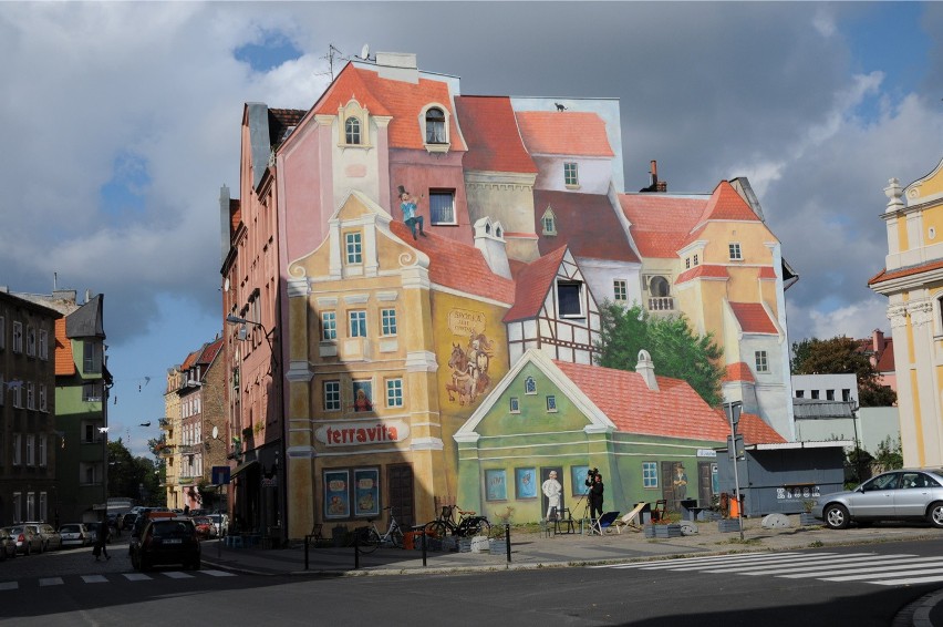 Mural na Śródce wśród siedmiu cudów Polski?