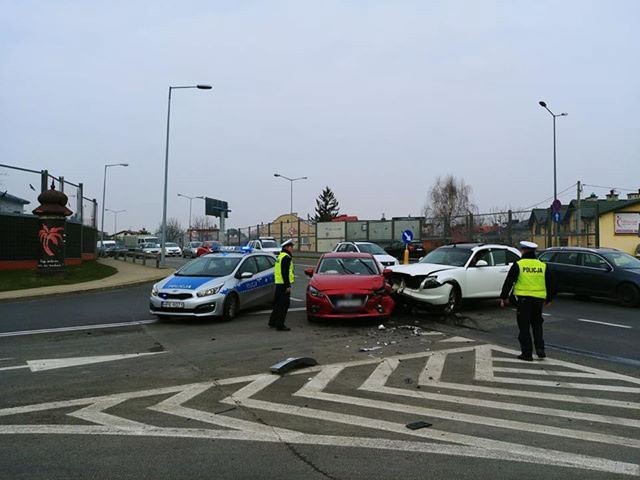 Wypadek na ul. Krakowskiej w Rzeszowie. Kierowca BMW potrącił 14-latkę