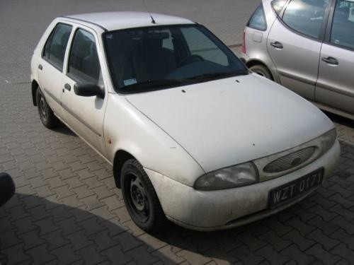 Fot. Grzegorz Wojtyrowski: Ford Fiesta III generacji produkowany w latach 1995 &#8211; 2002 to udany samochód.