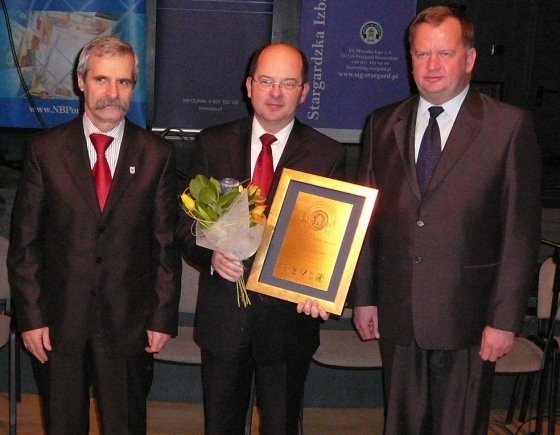 W grudniu 2008 roku dyrektor firmy Klippan w Stargardzie, Marek Pałac (w środku) odbierał gratulacje od prezydenta miasta Sławomira Pajora (z prawej) i starosty Waldemara Gila za zdobycie tytułu eksportera roku w konkursie Stargardzkiej Izby Gospodarczej. Teraz musi wprowadzać przestoje w produkcji, żeby firma przetrwała kryzys finansowy.