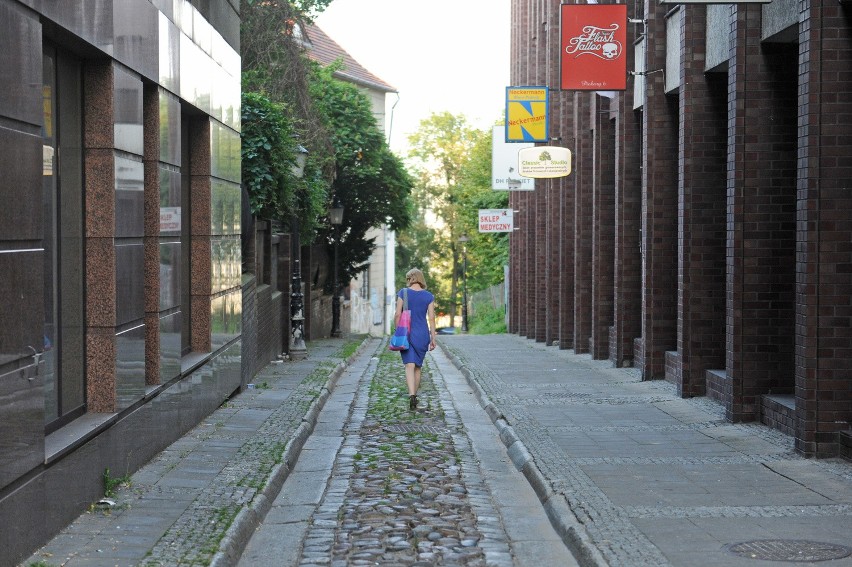 Plac Wiosny Ludów: Powstanie długi pasaż od Taczaka do...