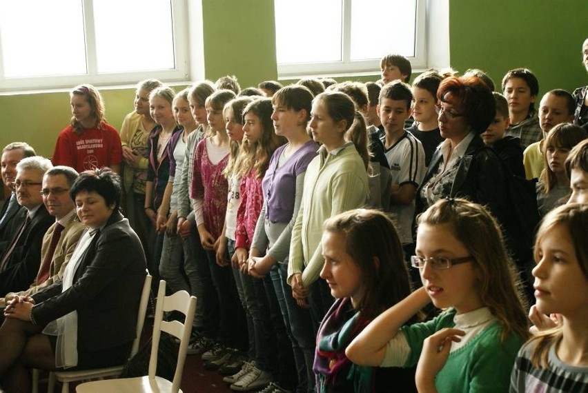 Inowrocław. Uczniowie Szkoły Podstawowej nr 11 zadowoleni. To u nich powstał kolejny Orlik w mieście