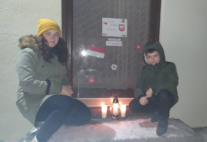 Mieszkańcy Ujazdu w gminie Iwaniska uczcili pamięć ofiar stanu wojennego (ZDJĘCIA)