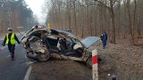 Poważny wypadek w Starym Jasińcu pod Bydgoszczą. Trzy osoby w szpitalu [zdjęcia]